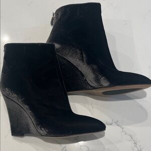 Marvin K. Brand new Chic Wedge Heeled Boots